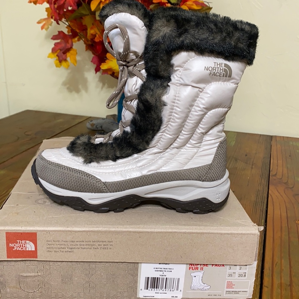Youth size 3 North Face winter boots